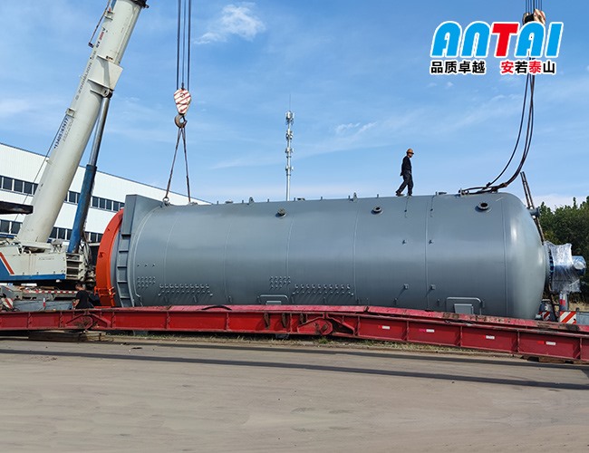 5000型號(hào)熱壓罐